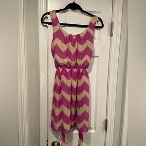 Lily Rose Size S pink Tan Lined Chevron V Neck Sleeveless Belted Mini Dress